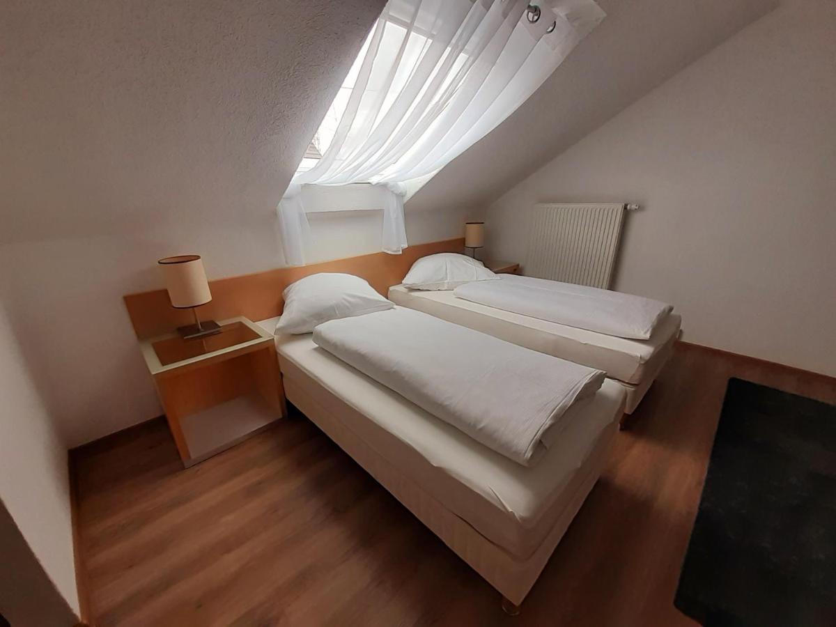 Apartment City Metzingen Reutlingen Bagian luar foto