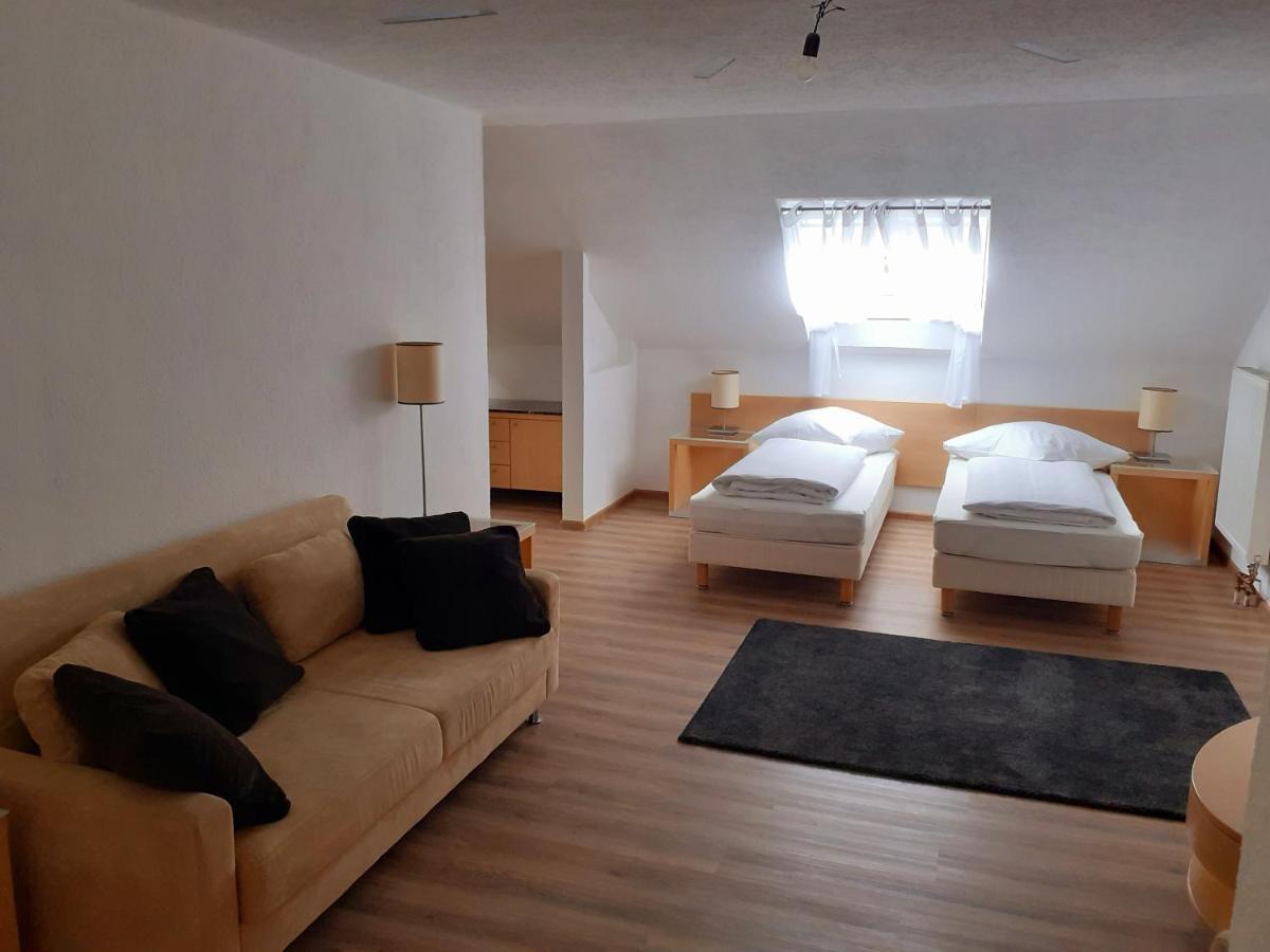 Apartment City Metzingen Reutlingen Bagian luar foto